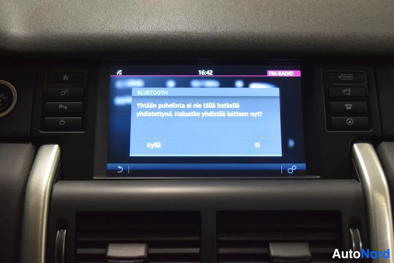 Harmaa Land Rover Discovery Sport 2015, ulkokuva 23 – Raisio