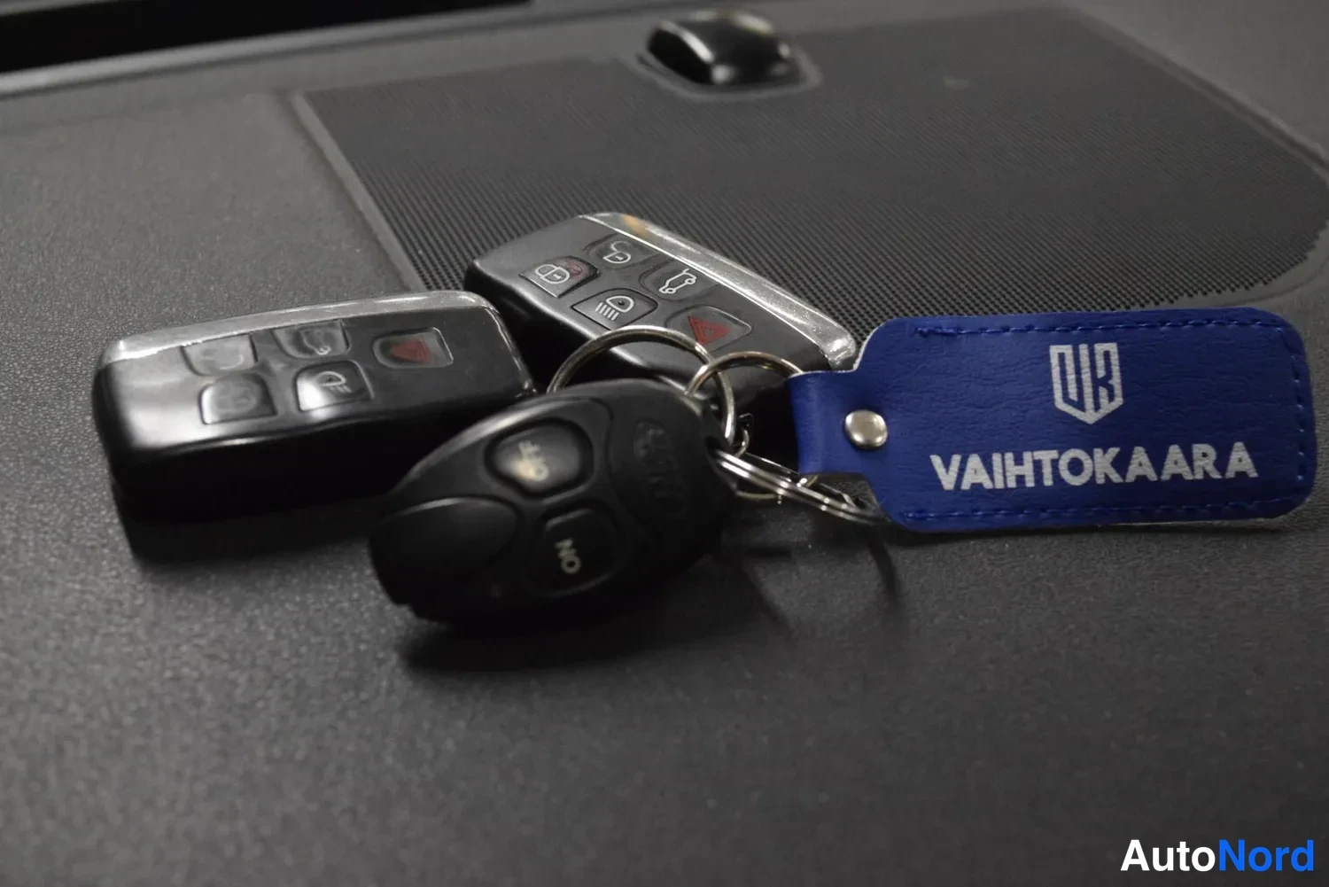 Harmaa Land Rover Discovery Sport 2015, ulkokuva 28 – Raisio