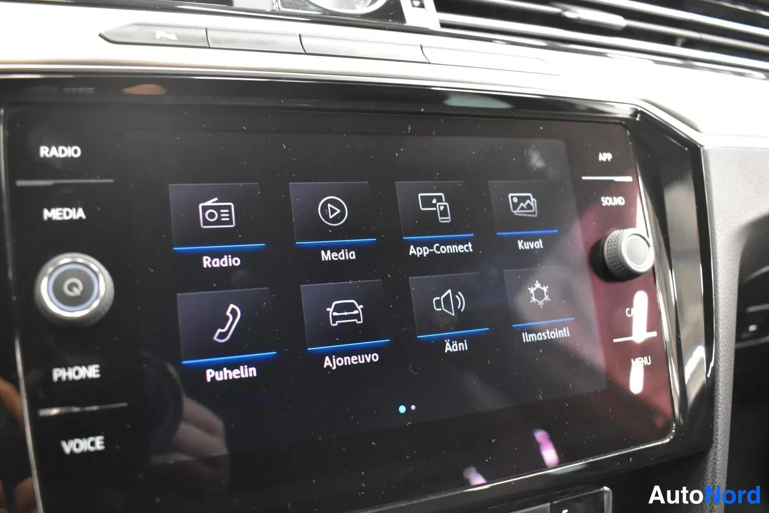 Musta Volkswagen Passat Variant 2017, ulkokuva 21 – Raisio