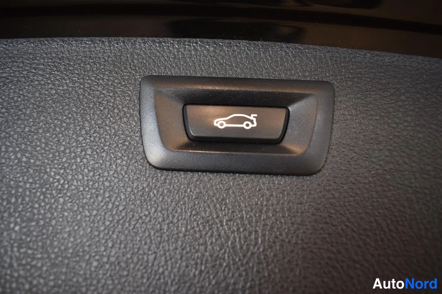 Musta BMW 320d xDrive 2019, ulkokuva 21 – Raisio