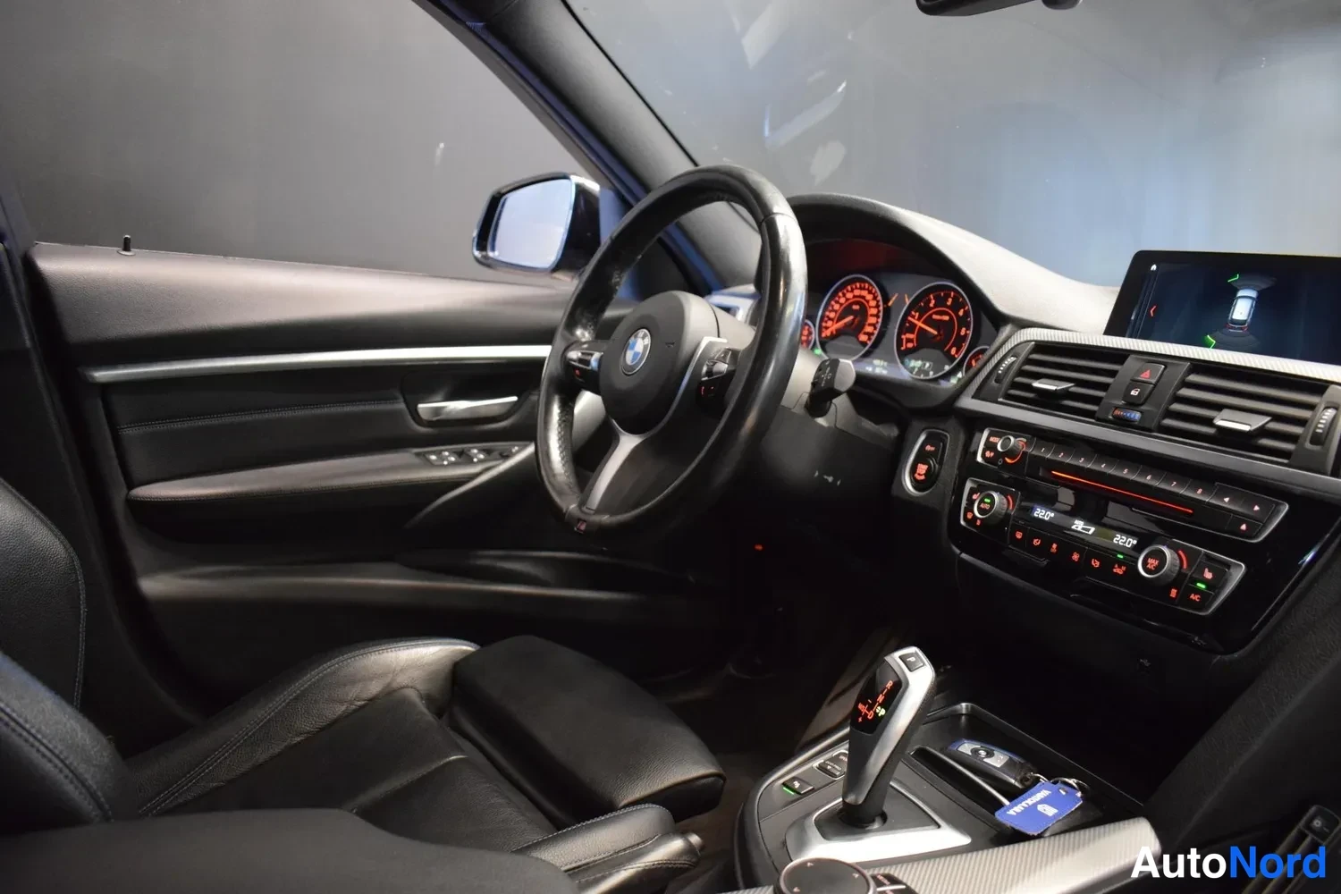 Musta BMW 320d xDrive 2019, ulkokuva 10 – Raisio