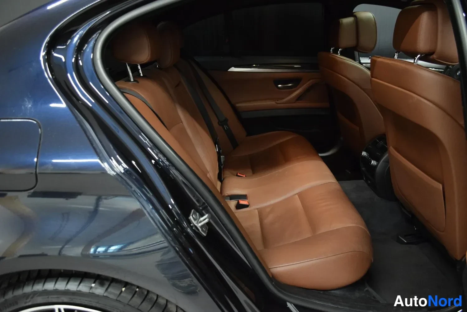 Musta BMW 530d xDrive 2013, ulkokuva 13 – Raisio