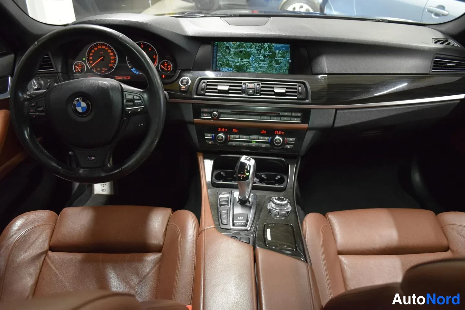 Musta BMW 530d xDrive 2013, ulkokuva 15 – Raisio