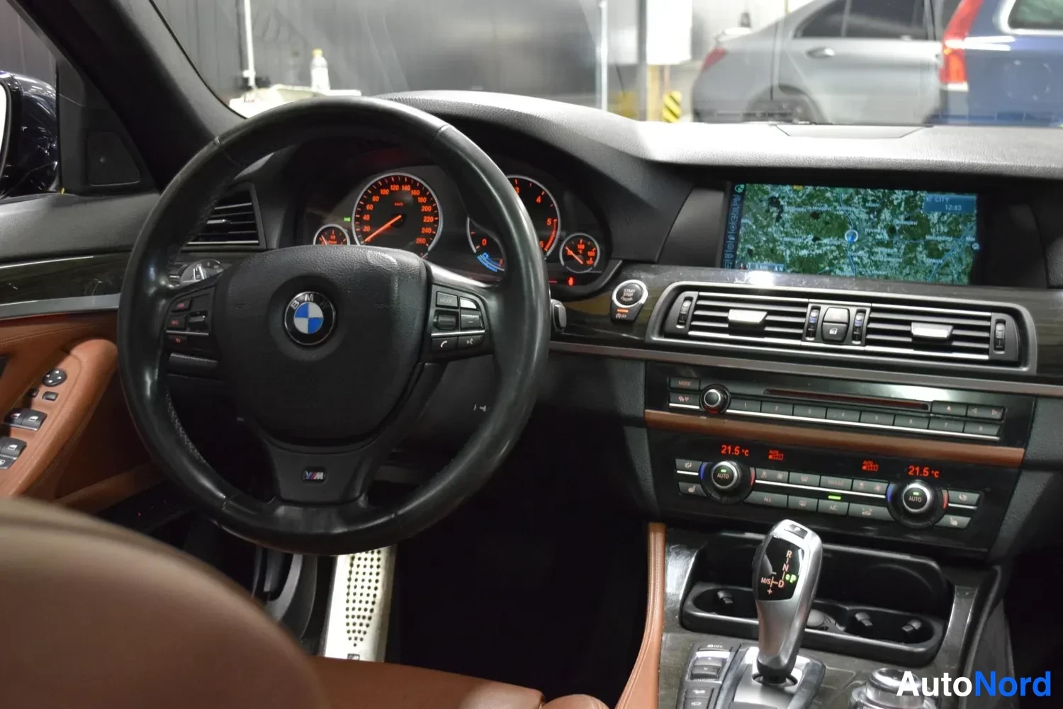 Musta BMW 530d xDrive 2013, ulkokuva 16 – Raisio