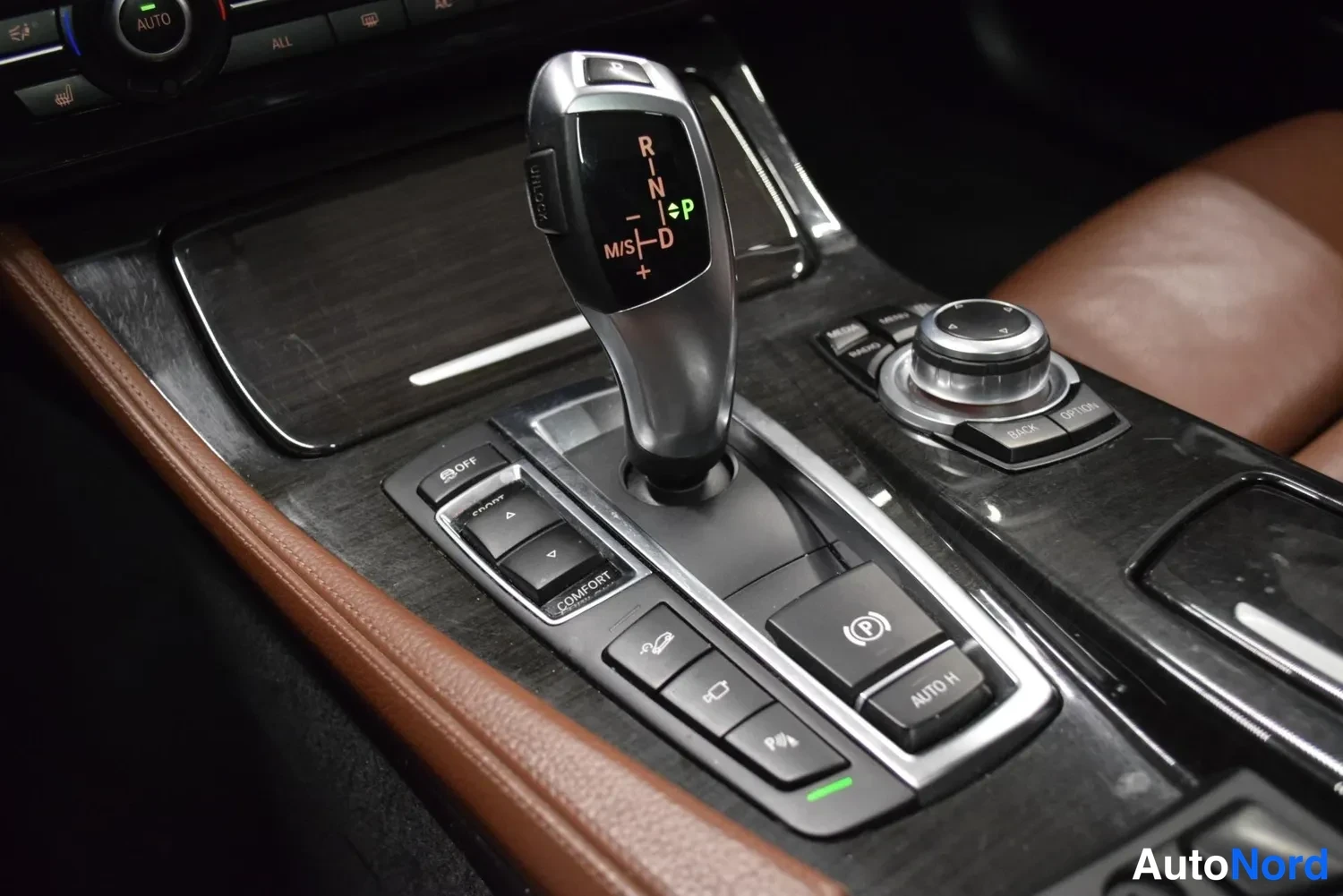 Musta BMW 530d xDrive 2013, ulkokuva 26 – Raisio