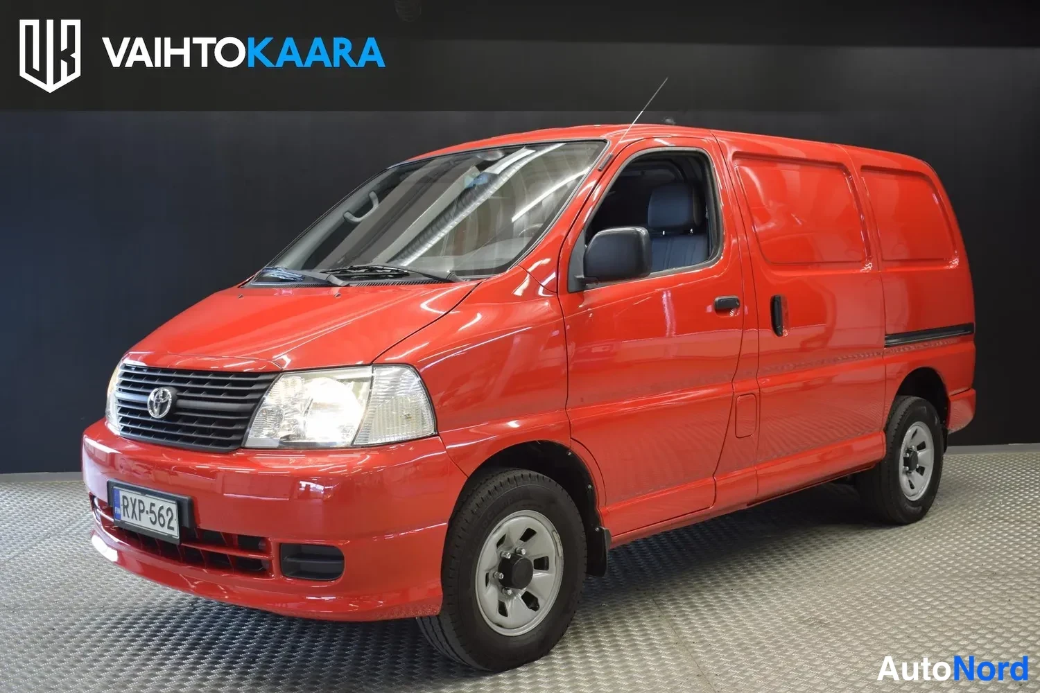 Toyota Hiace 2.5 D-4D 117 5-door 4WD 2008