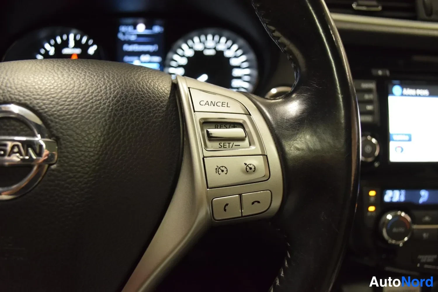 Violetti Nissan Qashqai 2014, ulkokuva 18 – Raisio