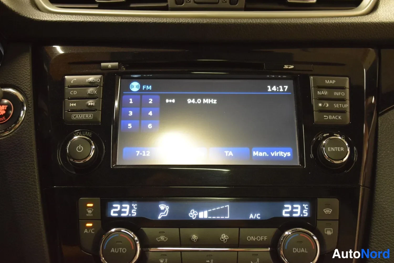 Violetti Nissan Qashqai 2014, ulkokuva 21 – Raisio