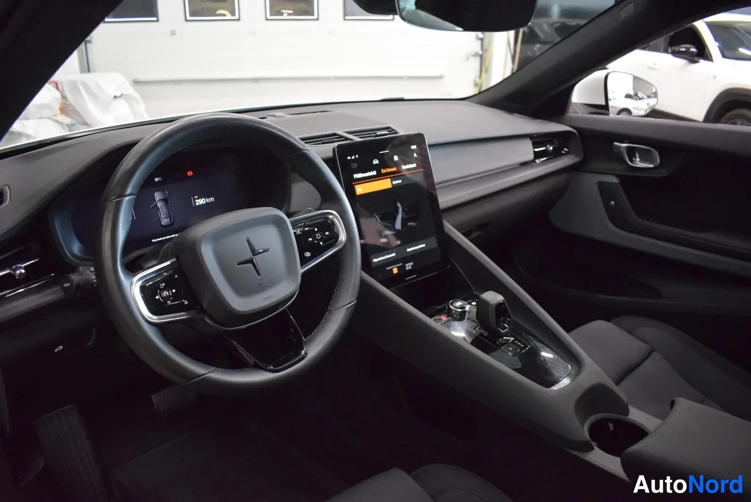 Valkoinen Polestar 2 2023, ulkokuva 8 – Raisio