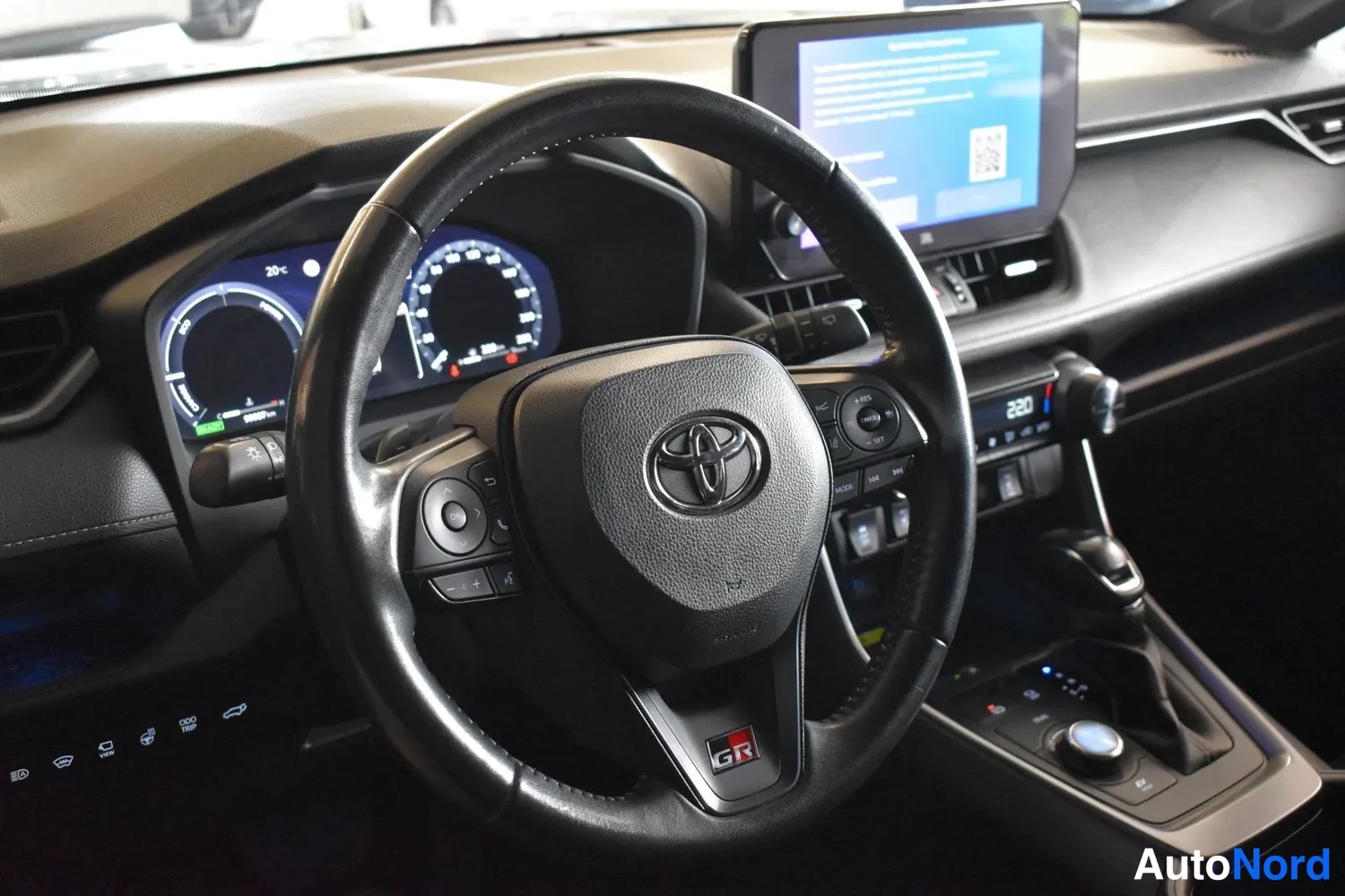 Musta Toyota RAV4 2023, ulkokuva 8 – Raisio