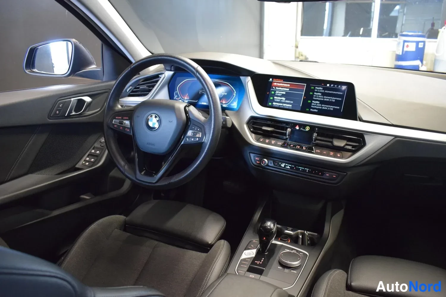 Musta BMW 118i 2022, ulkokuva 11 – Raisio