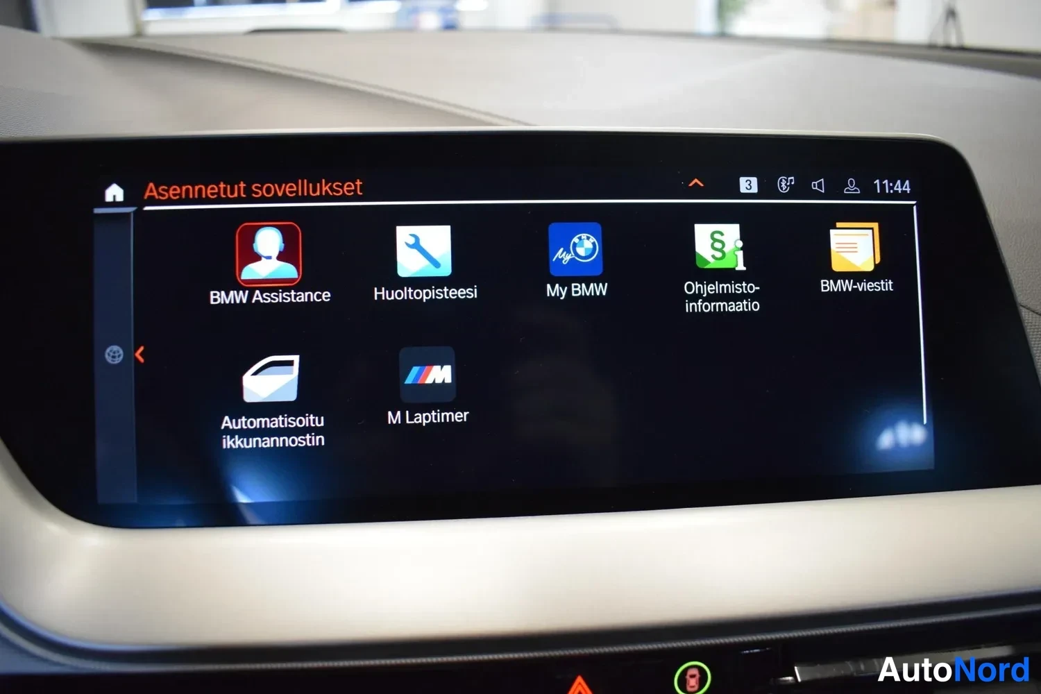 Musta BMW 118i 2022, ulkokuva 17 – Raisio