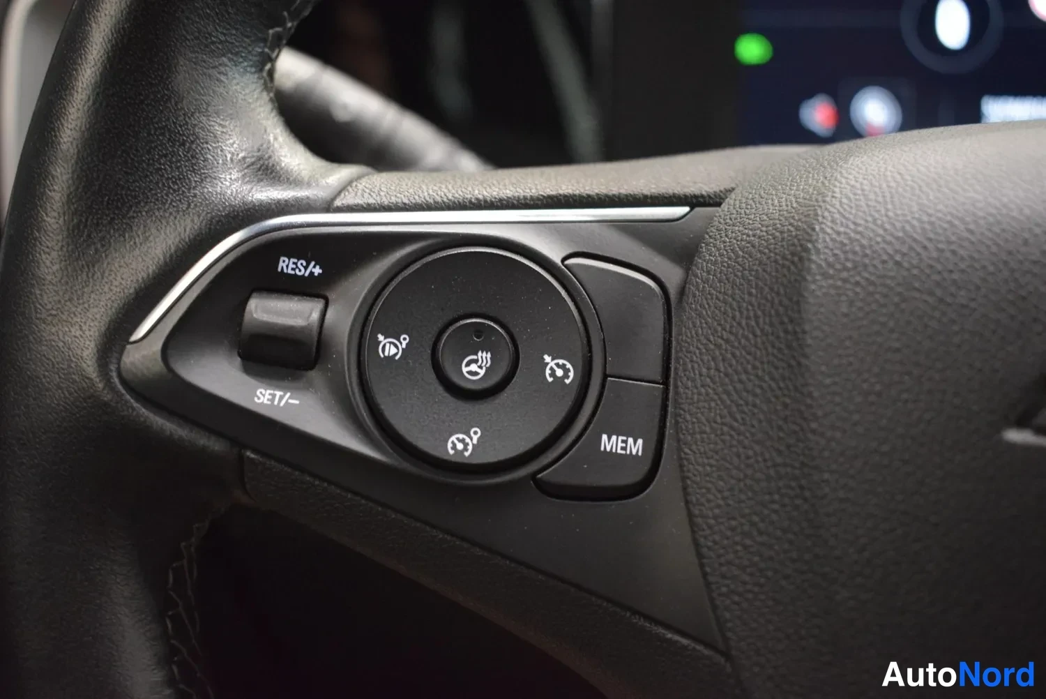 Vihreä Opel Mokka-e 2023, ulkokuva 14 – Raisio