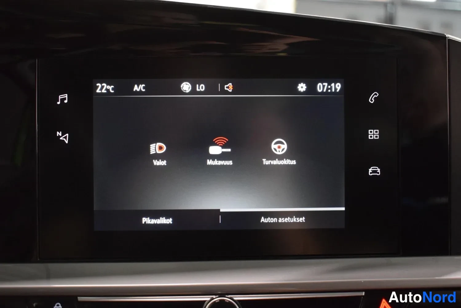 Vihreä Opel Mokka-e 2023, ulkokuva 16 – Raisio