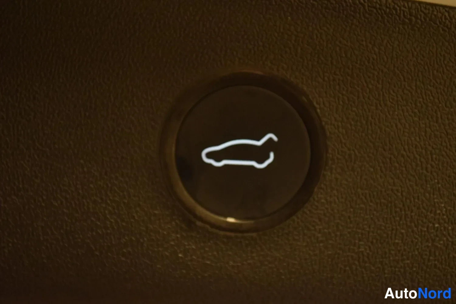 Valkoinen Tesla Model 3 Performance 2022, ulkokuva 25 – Raisio