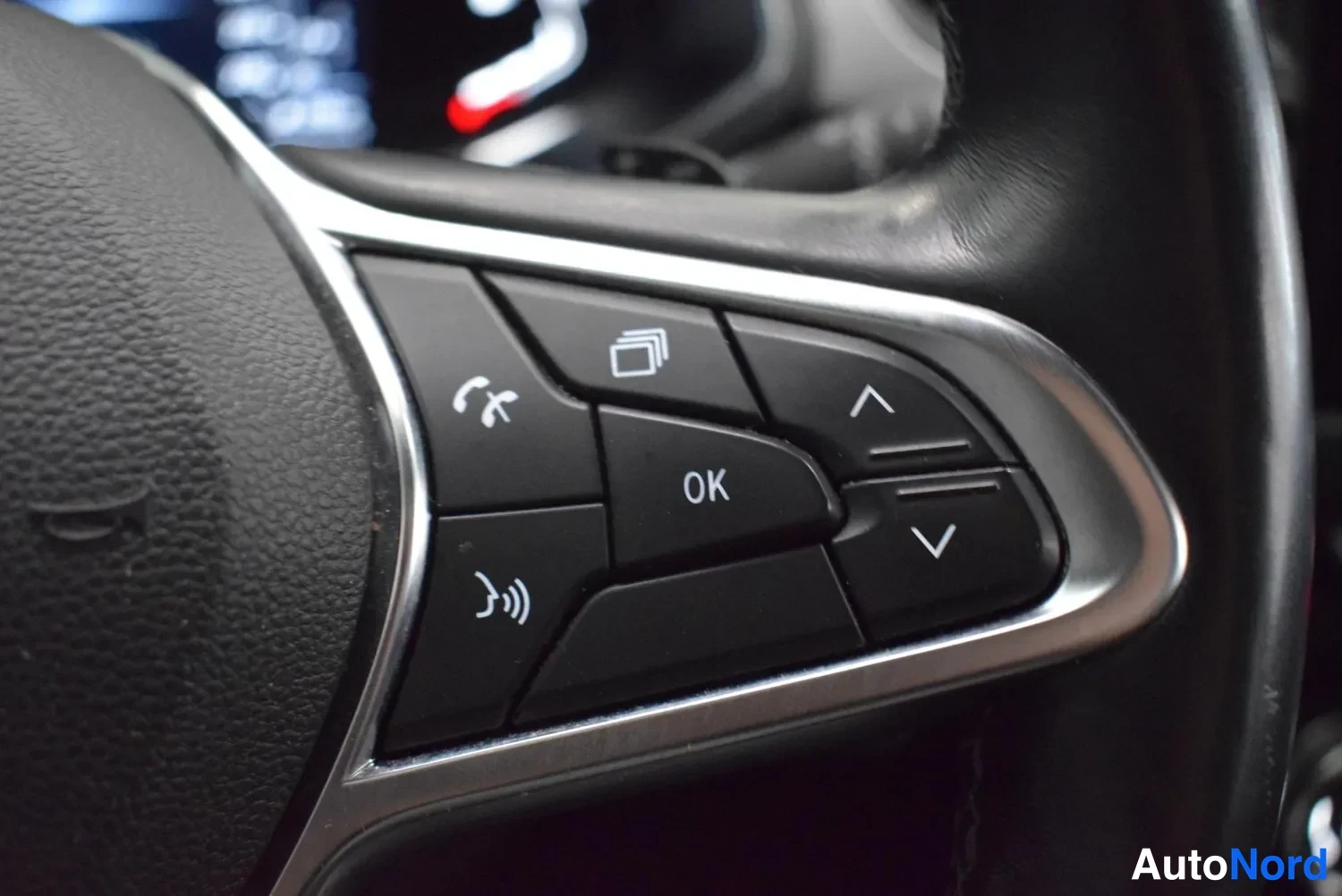 Valkoinen Renault Captur 2021, ulkokuva 15 – Raisio