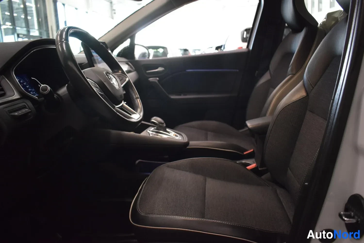 Valkoinen Renault Captur 2021, ulkokuva 7 – Raisio