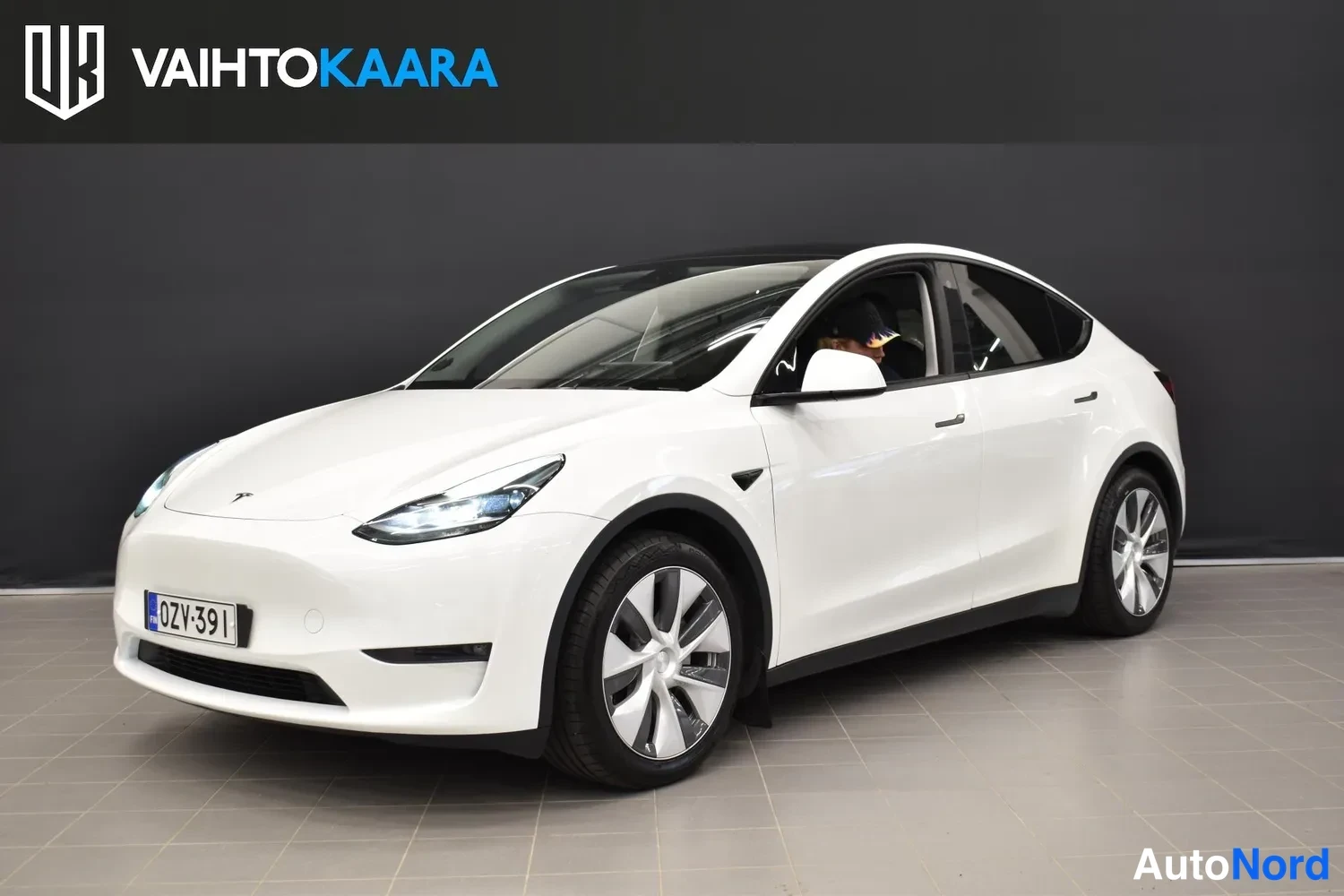Tesla Model Y Long Range Dual Motor AWD 2023
