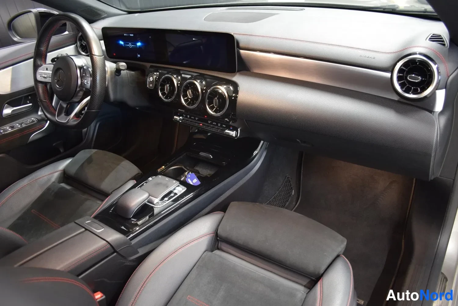 Harmaa Mercedes-Benz CLA 180 2020, ulkokuva 11 – Raisio