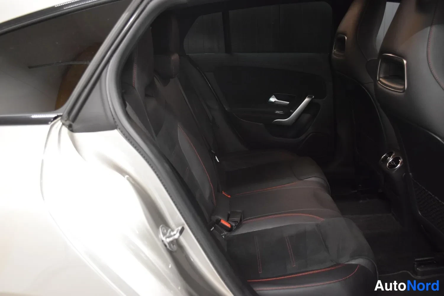 Harmaa Mercedes-Benz CLA 180 2020, ulkokuva 13 – Raisio