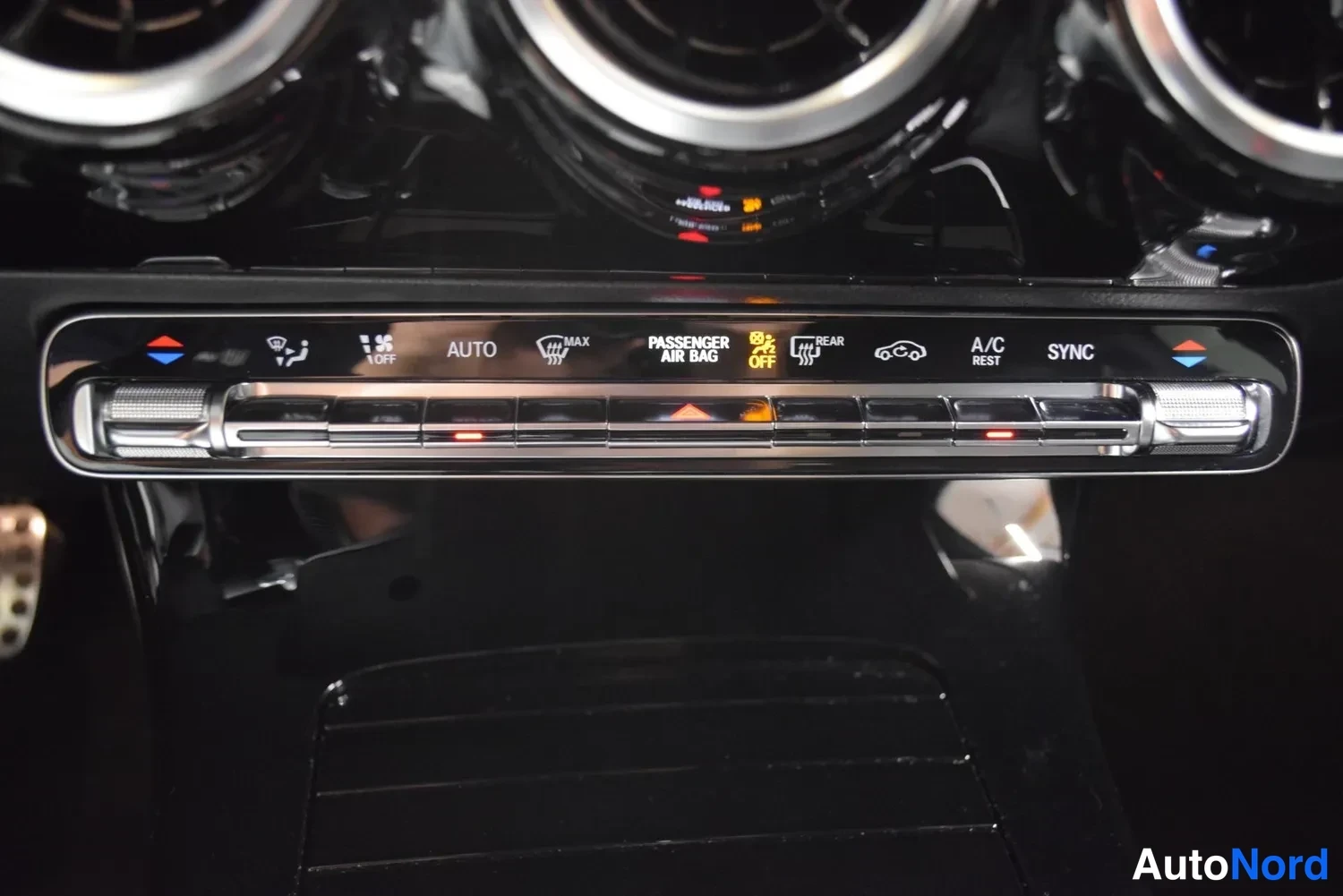 Harmaa Mercedes-Benz CLA 180 2020, ulkokuva 22 – Raisio