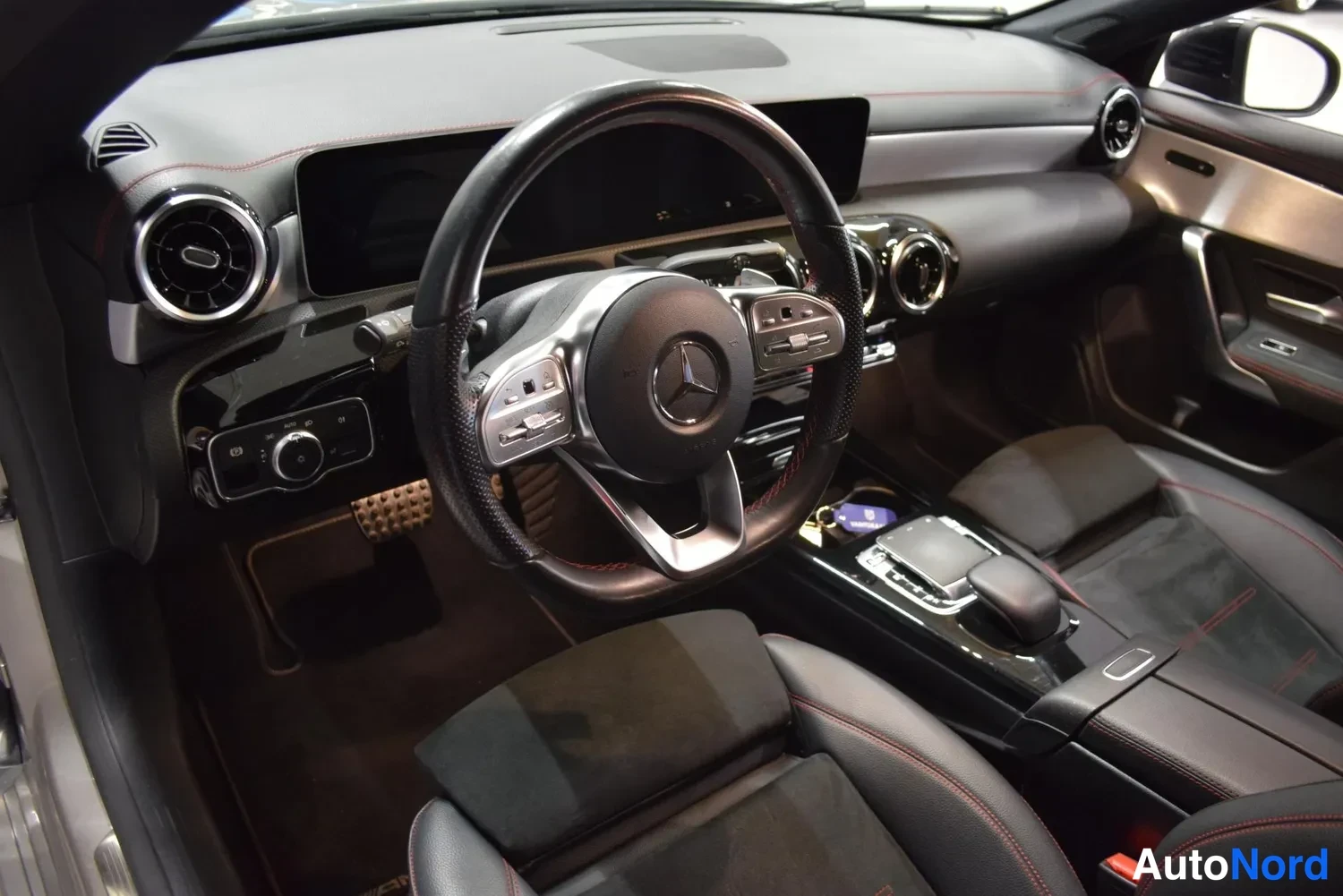 Harmaa Mercedes-Benz CLA 180 2020, ulkokuva 8 – Raisio