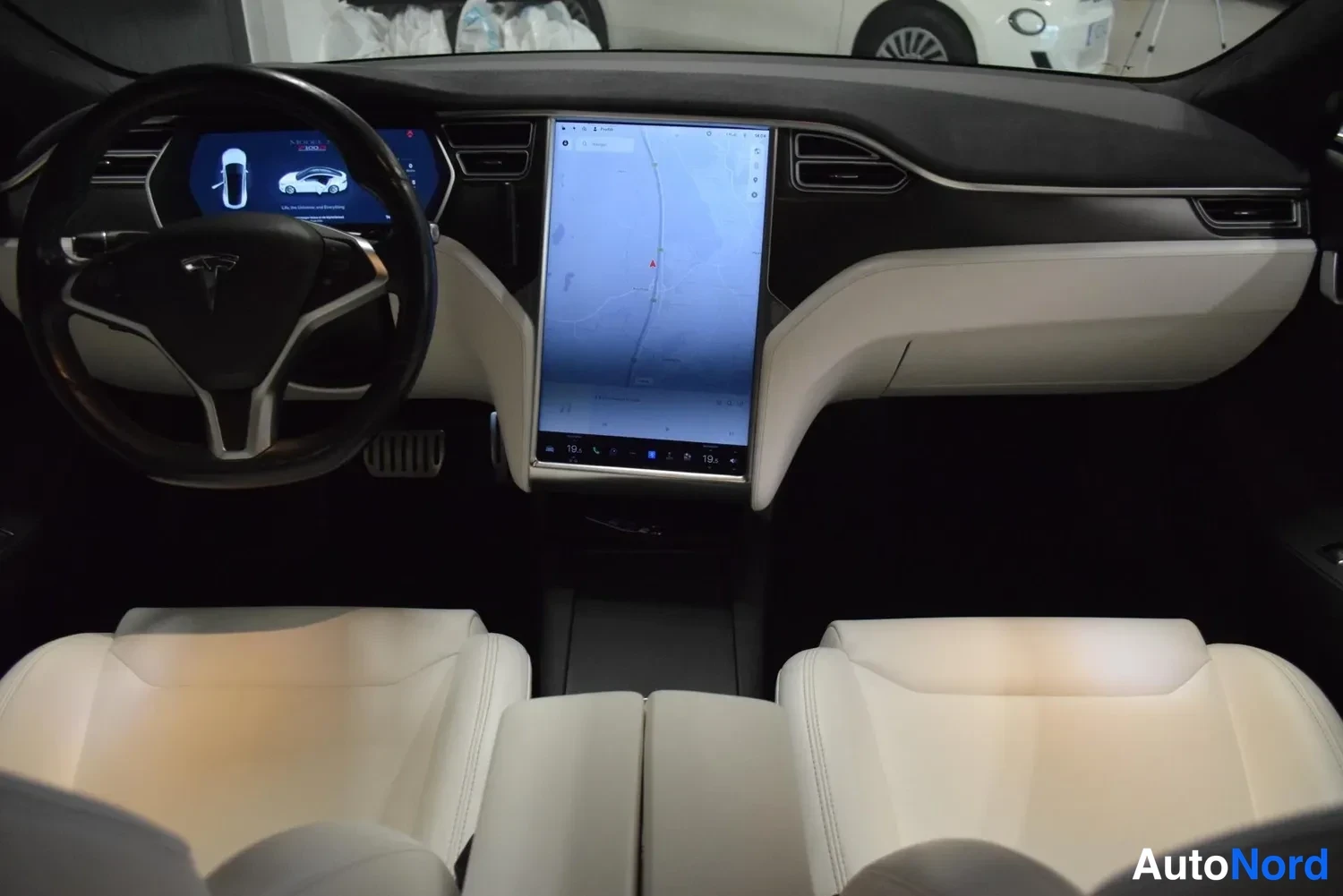 Valkoinen Tesla Model S 2017, ulkokuva 15 – Raisio