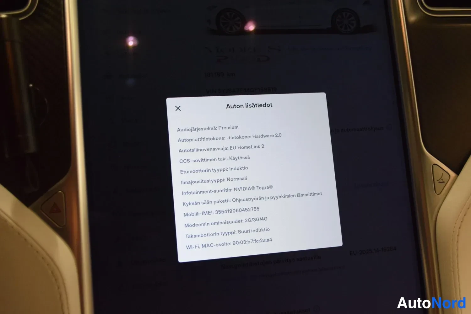 Valkoinen Tesla Model S 2017, ulkokuva 24 – Raisio