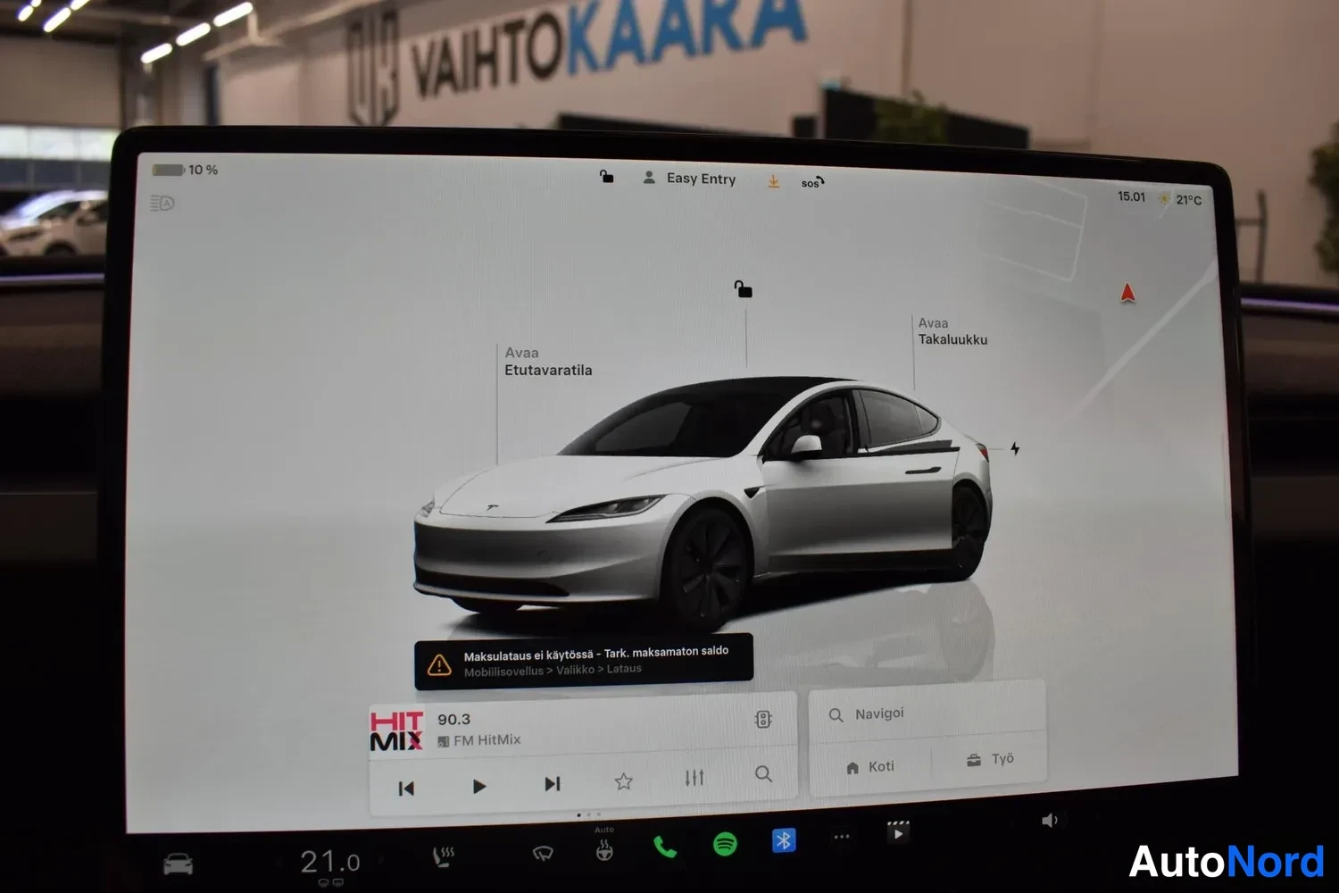 Valkoinen Tesla Model 3 2024, ulkokuva 19 – Raisio