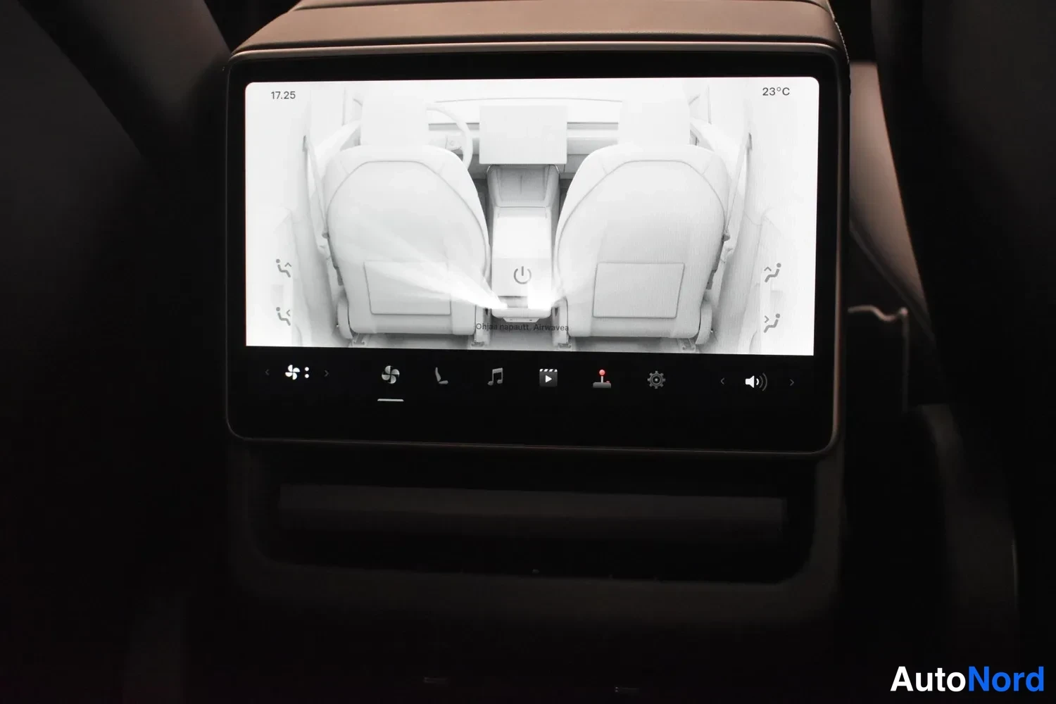 Harmaa Tesla Model Y 2025, ulkokuva 18 – Raisio