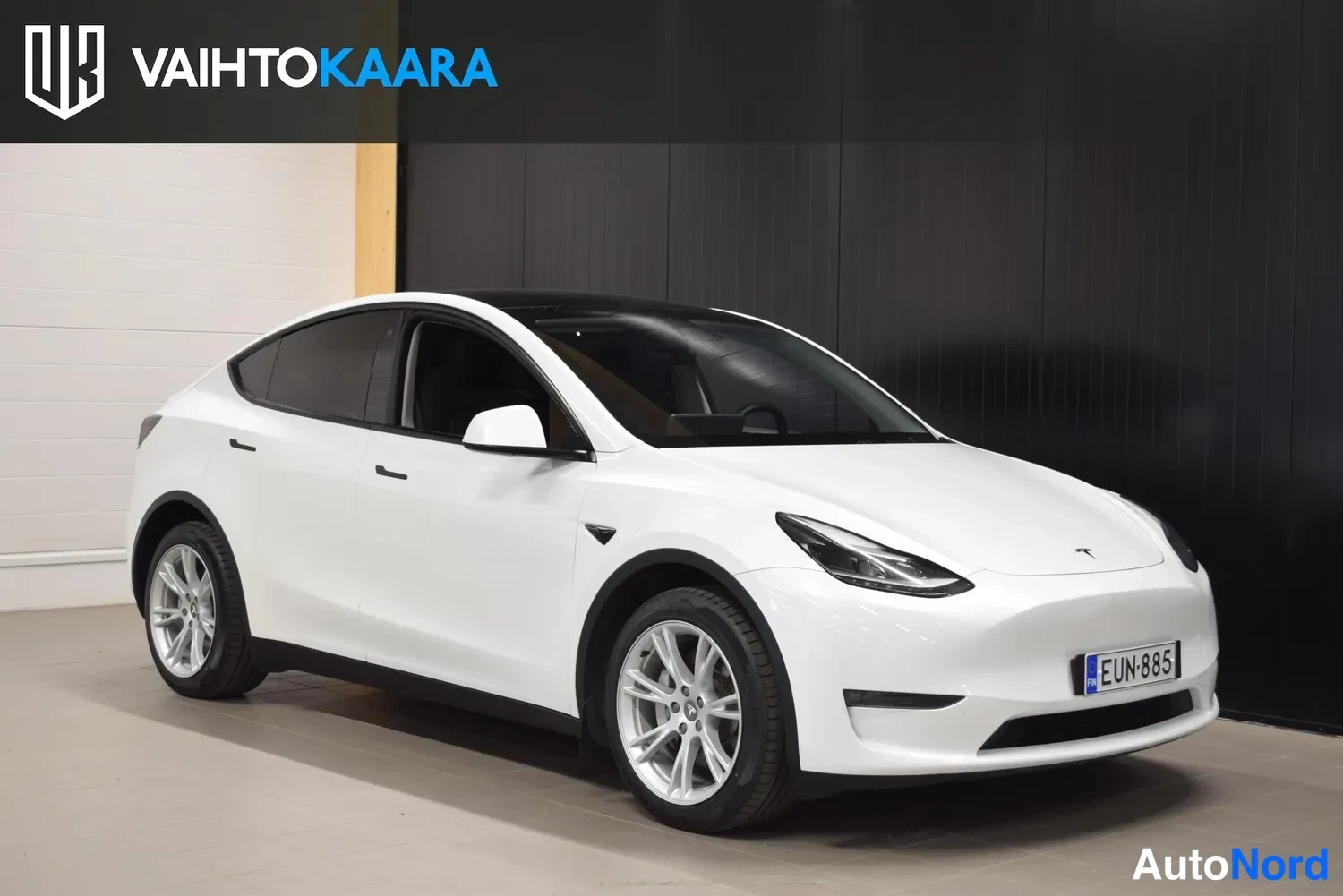 Valkoinen Tesla Model Y 2023, ulkokuva 6 – Raisio