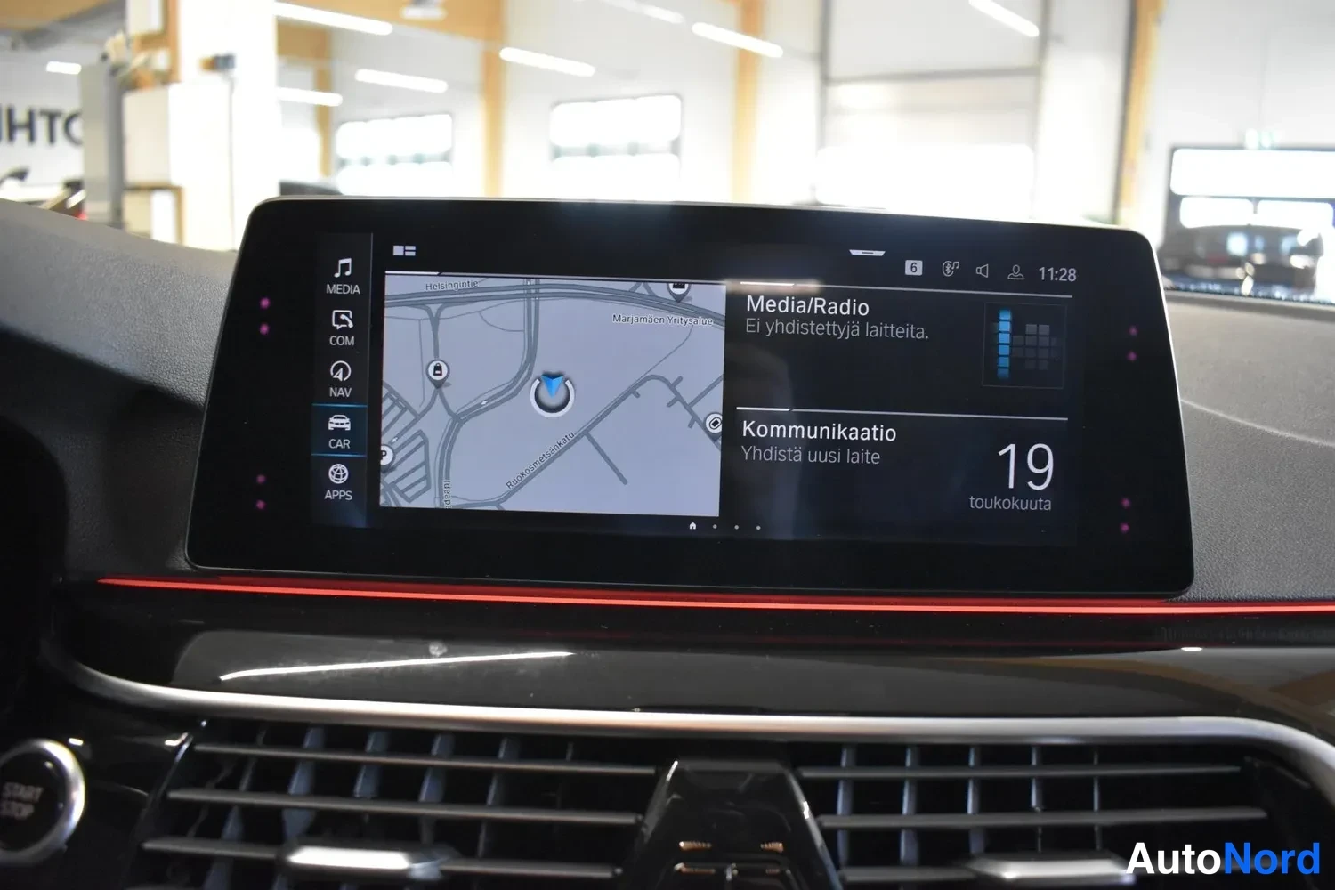 Sininen BMW 530e 2019, ulkokuva 20 – Raisio