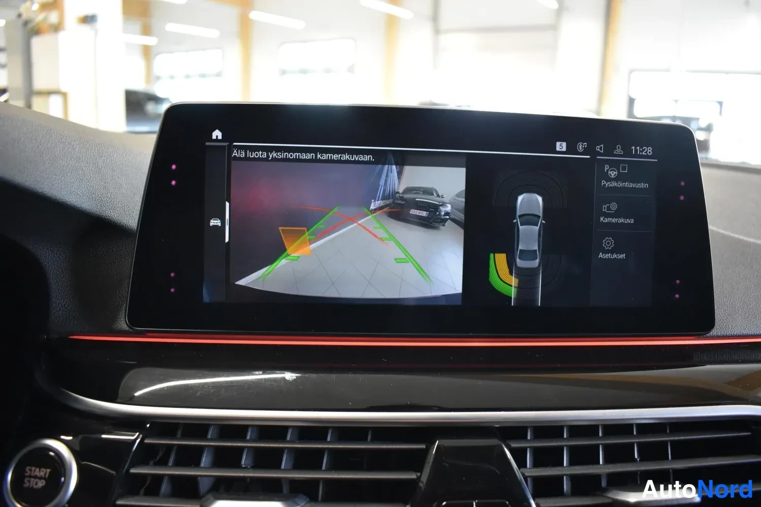Sininen BMW 530e 2019, ulkokuva 21 – Raisio