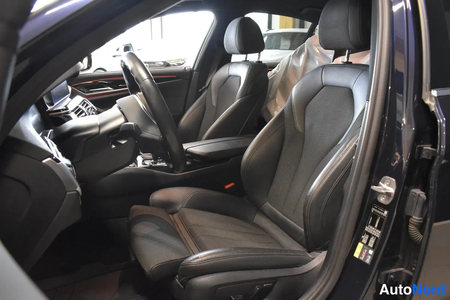 Sininen BMW 530e 2019, ulkokuva 8 – Raisio
