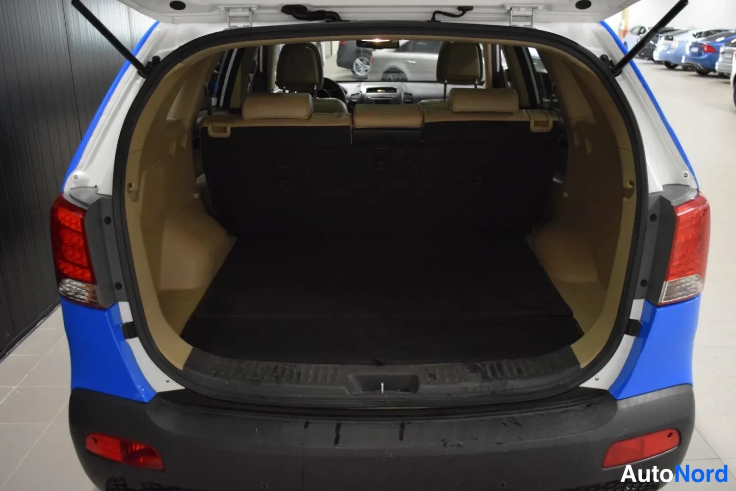 Sininen Kia Sorento 2011, ulkokuva 14 – Raisio
