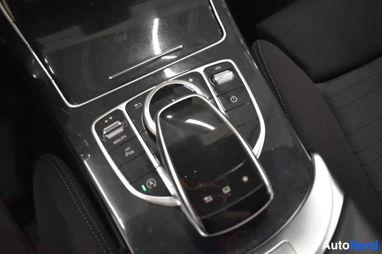 Valkoinen Mercedes-Benz C 180 BlueTEC 2015, ulkokuva 24 – Raisio