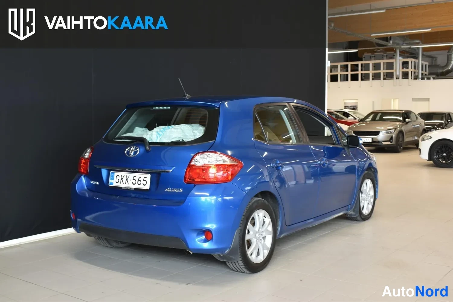 Sininen Toyota Auris 2012, ulkokuva 5 – Raisio