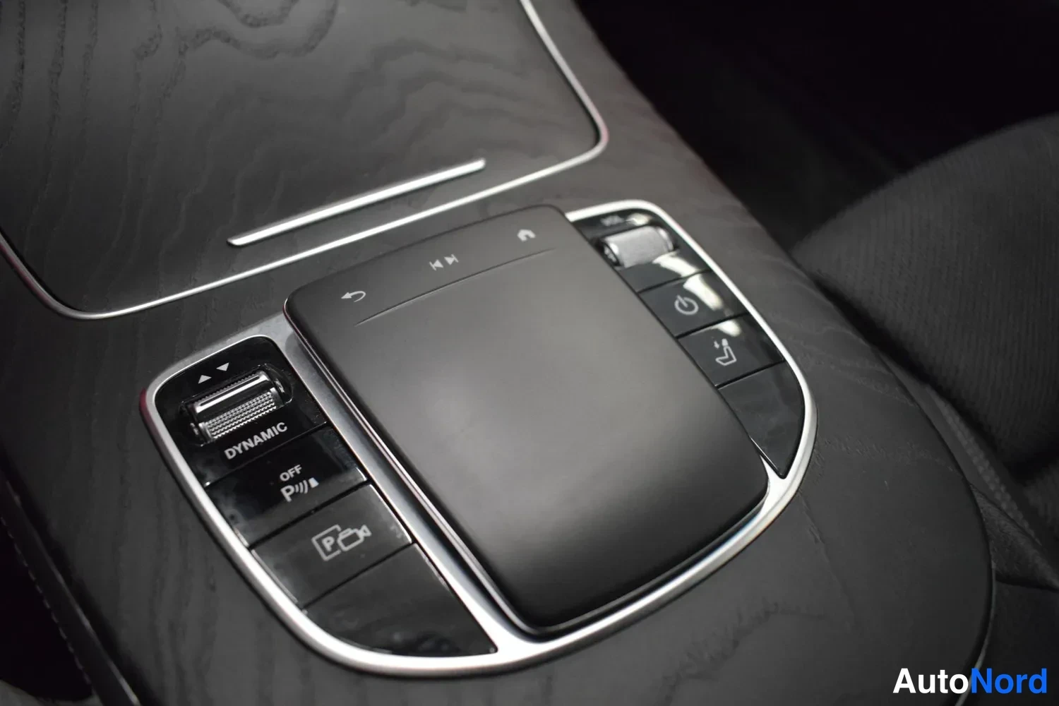 Harmaa Mercedes-Benz E 300 de 4MATIC 2021, ulkokuva 20 – Raisio