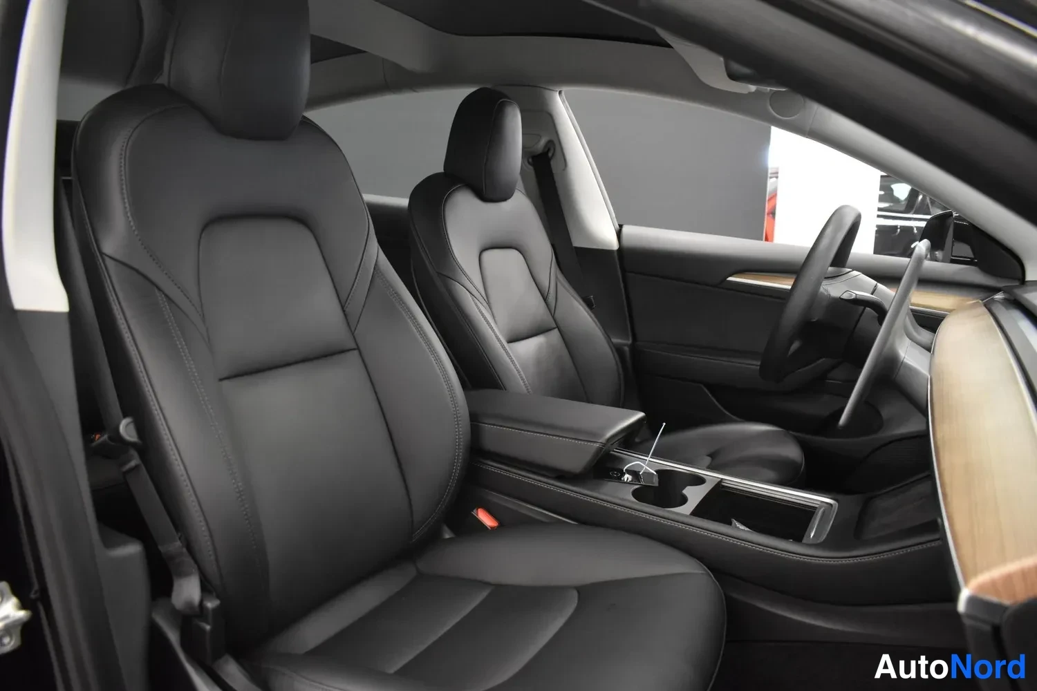 Musta Tesla Model 3 Standard 2022, ulkokuva 9 – Raisio