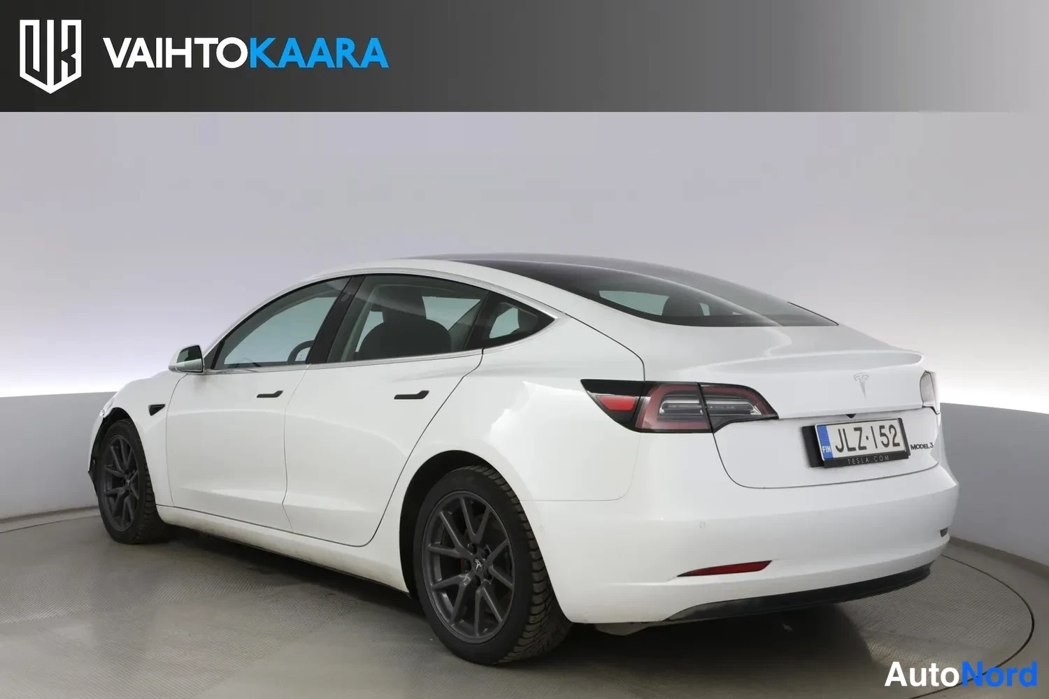 Valkoinen Tesla Model 3 Standard 2020, ulkokuva 2 – Raisio