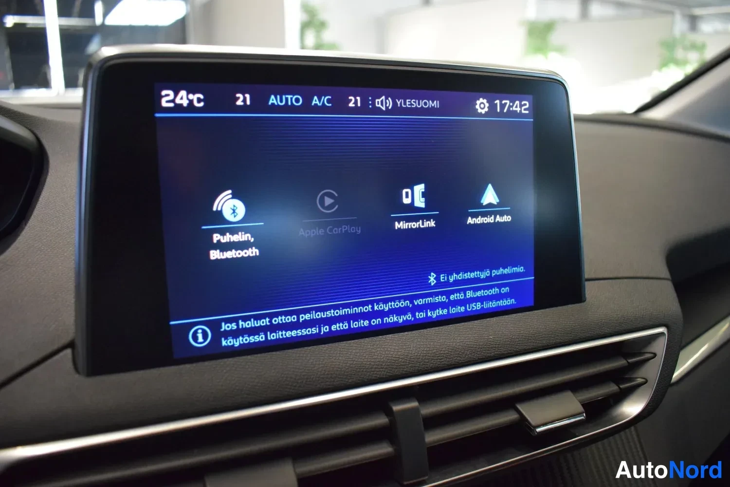 Harmaa Peugeot 5008 2018, ulkokuva 16 – Raisio