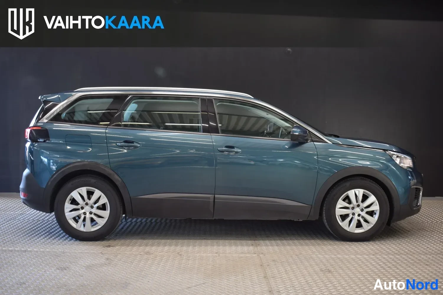 Harmaa Peugeot 5008 2018, ulkokuva 5 – Raisio