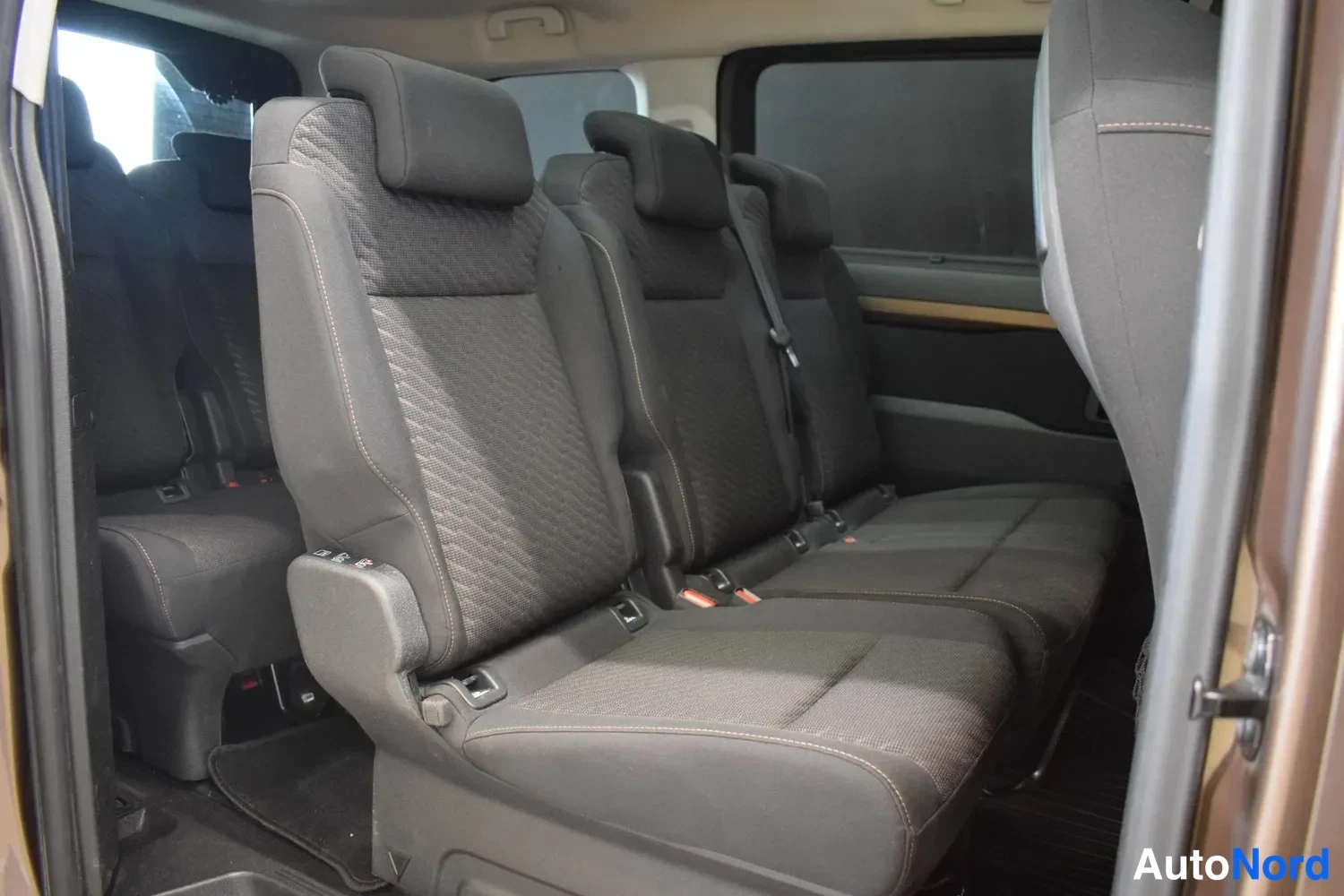 Ruskea Toyota Proace Verso 2017, ulkokuva 23 – Raisio
