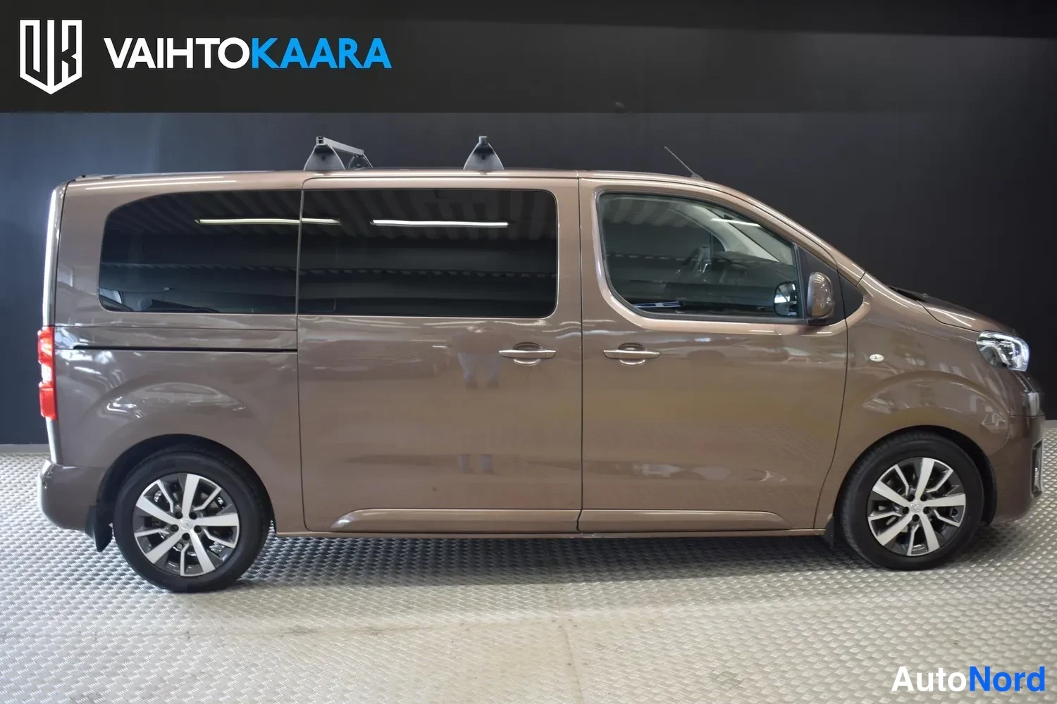 Ruskea Toyota Proace Verso 2017, ulkokuva 5 – Raisio