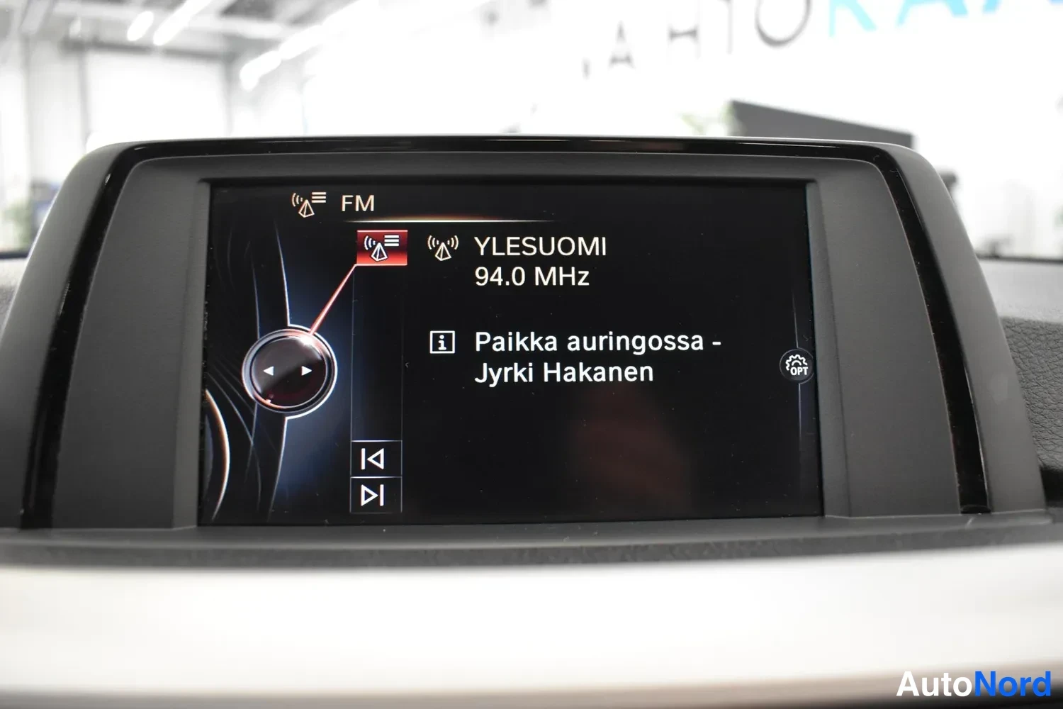 Musta BMW 318d 2016, ulkokuva 17 – Raisio