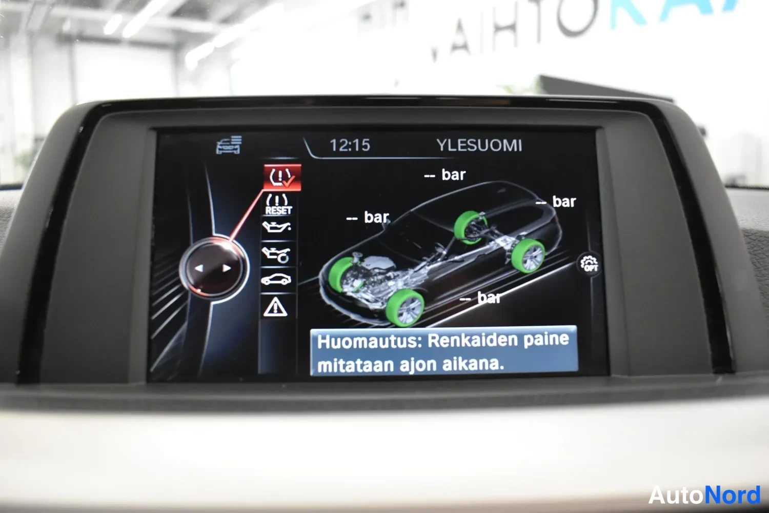 Musta BMW 318d 2016, ulkokuva 19 – Raisio