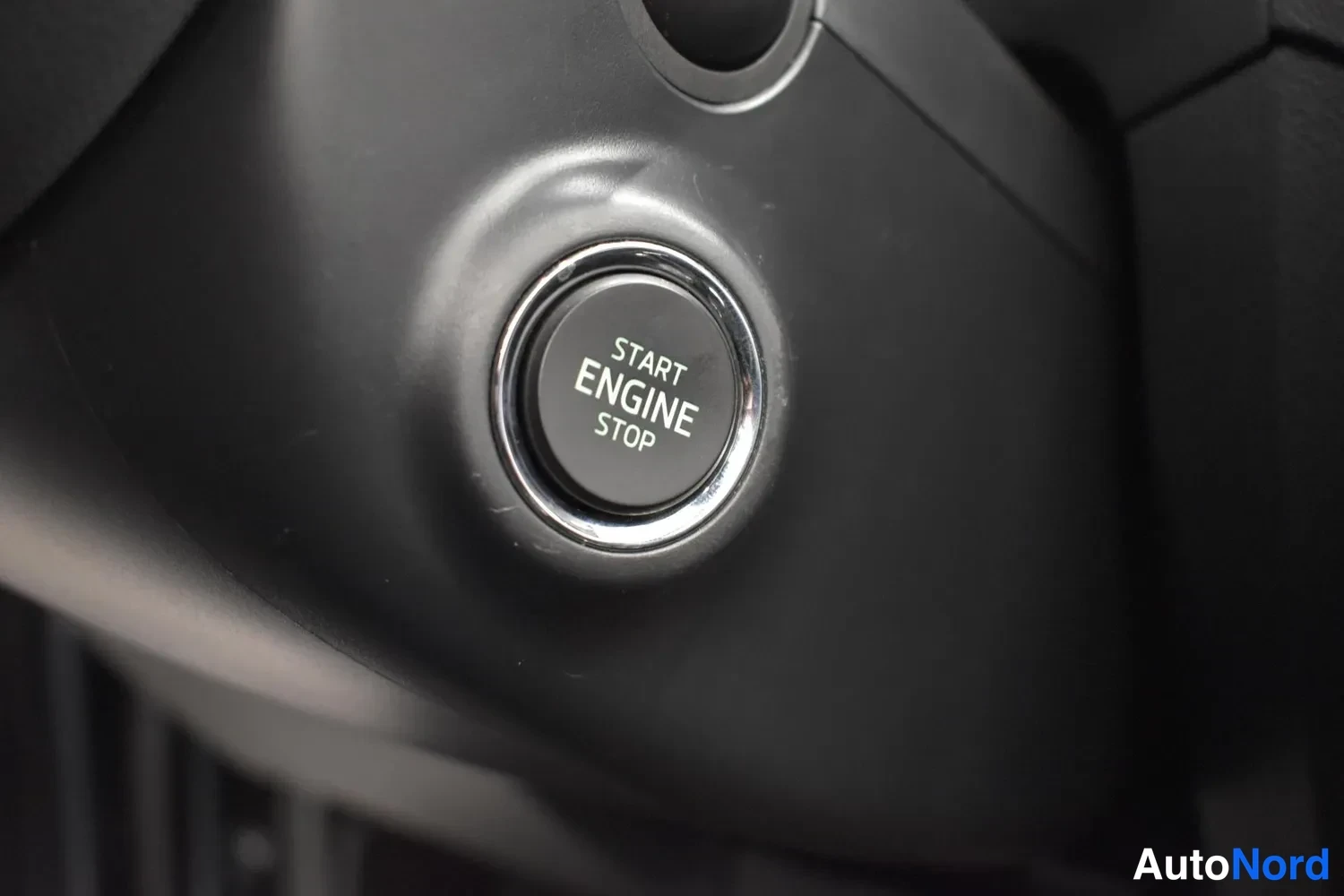 Harmaa Skoda Octavia 2018, ulkokuva 14 – Raisio