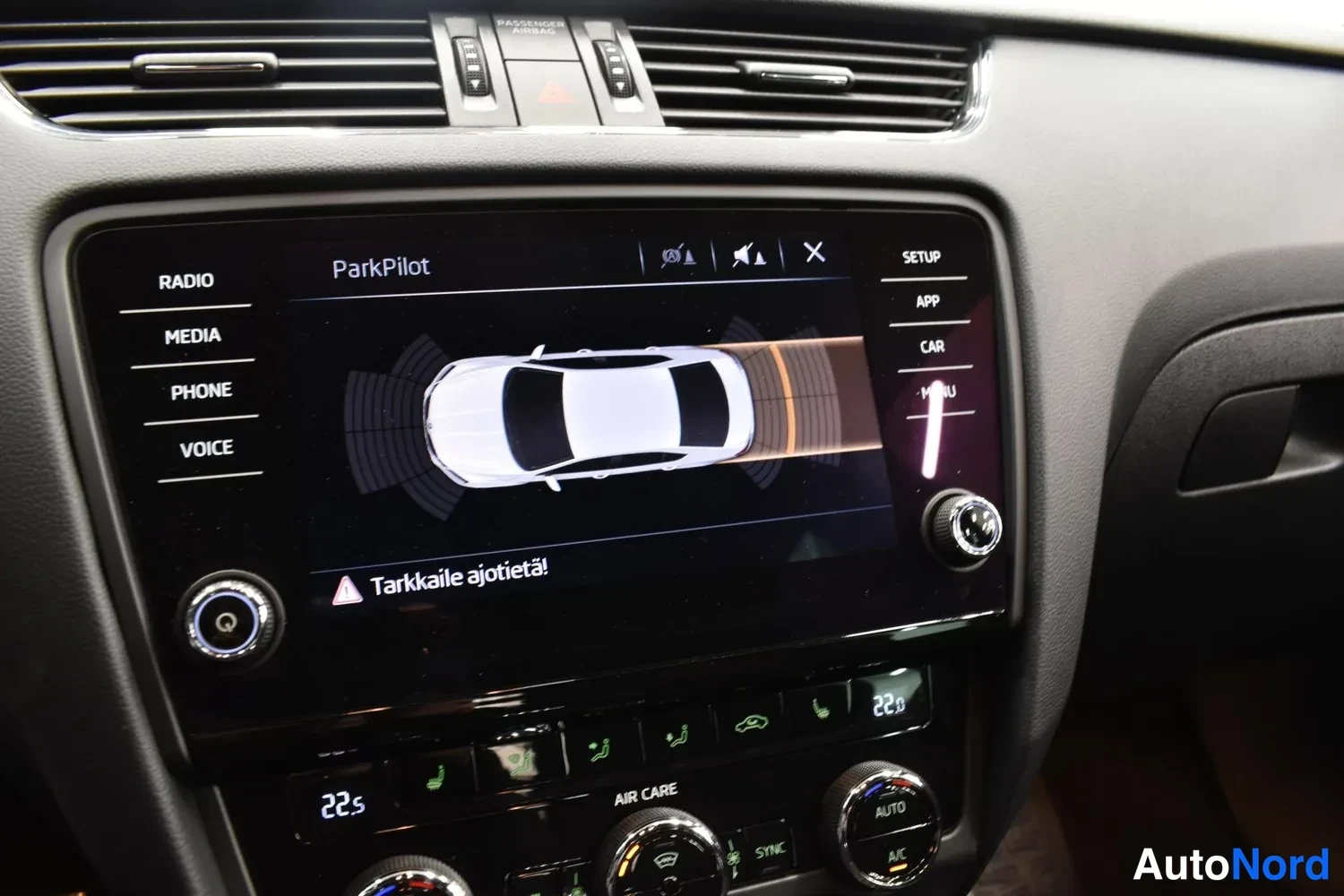 Harmaa Skoda Octavia 2018, ulkokuva 25 – Raisio