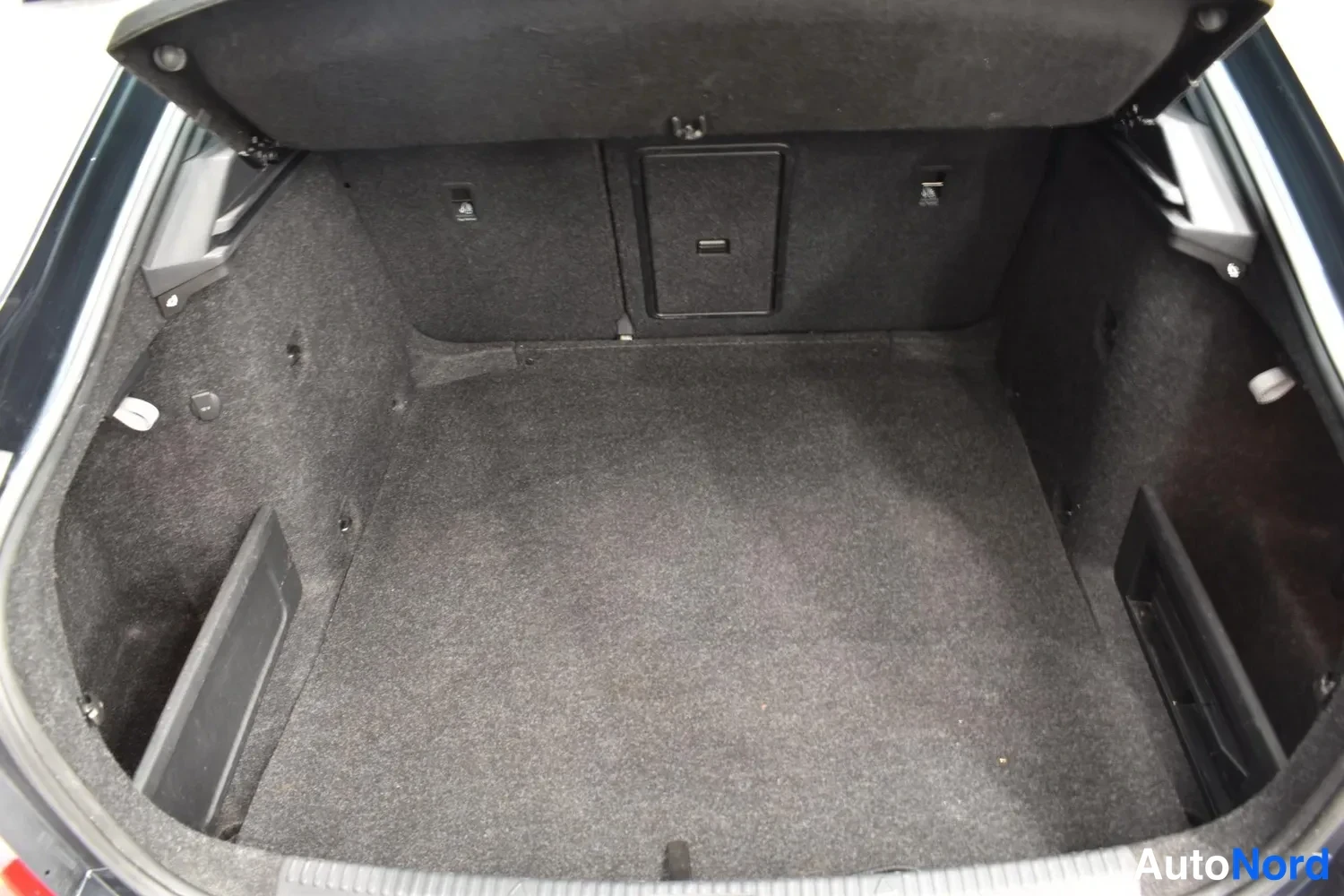 Harmaa Skoda Octavia 2018, ulkokuva 30 – Raisio