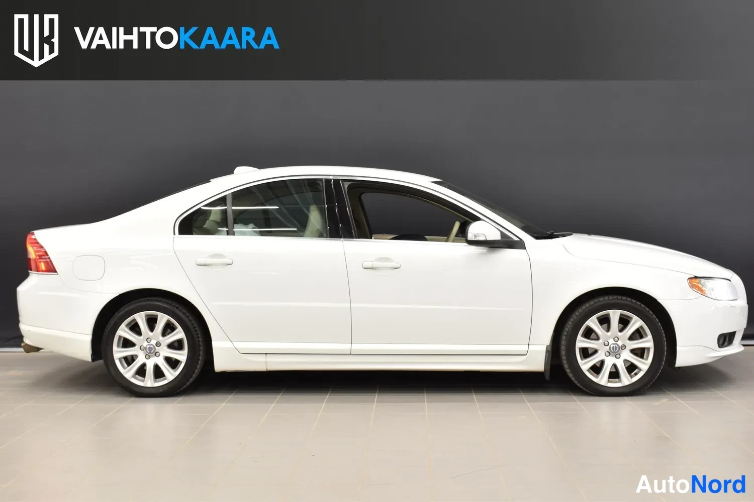 Valkoinen Volvo S80 2007, ulkokuva 5 – Raisio